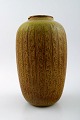 Gerd Bogelund for Royal Copenhagen ceramic vase.
Beautiful solfatara glaze.