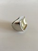 Hans Hansen 
Sterling Silver 
Ring with 
Gilded Top. 
Size 53 (US 
Size 6½). 
Weighs 25 grams 
(0.80 ...