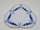 Bing & Grondahl 
Empire, small 
triangular 
dish.
The factory 
mark shows, 
that this was 
made ...