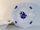 Royal 
Copenhagen, 
Blue Flower, 
Angled, Bowl # 
10/8557, 21.5cm 
in diameter, 
1.Sorting