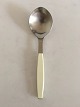 Georg Jensen 
Strata White 
Dinner Spoon. 
Measures 17.4 
cm / 6 27/32 
in.