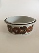 Arabia Finland 
"Rosmarin" 
Bowl, Large. 7 
cm H. 22.5 cm 
dia.