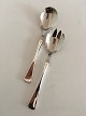 Patricia W&S 
Sorensen Salad 
Servers in 
Silver and 
Stainless 
Steel. 18.5 cm 
L (7 9/32")