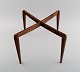 Stand i teak. Dansk design ca. 1960´erne.
