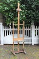 Old French painter easel with a super nice patina.The staffelite is on wheels and measures: ...