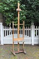 Old French 
painter easel 
with a super 
nice patina.
The staffelite 
is on wheels 
and measures: 
...