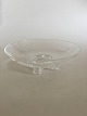 Steuben Art 
Glass. Large 
bowl on feet.
Measures 
26,6cm / 10 
1/2" and 8 3/4" 
/ 3 ...