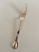 Evald Nielsen 
No.3 Dinner 
Fork in Silver. 
20.5 cm L (8 
5/64")
