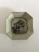 Royal 
Copenhagen 
Crackleware 
Unique Bowl 
from 1930. 14 x 
14 cm (5 
33/64") By Oluf 
Jensen