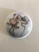 Royal 
Copenhagen Art 
Nouveau Lid for 
Bowl No. 
135/400. 11 cm 
diameter (4 
21/64"). In 
nice condition.