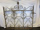 Gate made of wrought iron, about 1900
H: 118
L: 118cm (without furniture), 129cm (with 
furniture)
Fine patina 
For the garden or for decoration in your home