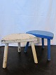 Stool made of wood
Old, white or blue
Good as an extra seat, as decoration or for the pot plants
H: 28,5cm, L: 33,5cm, D: 21,5cm