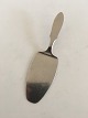 Georg Jensen 
Stainless Mitra 
Mate Small 
Pastry Server. 
Measures 15.6 
cm / 6 9/64 in.
