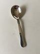 Georg Jensen 
Sterling Silver 
Nordic Compote 
Spoon No 92. 
Measures 16.8 
cm / 6 39/64 
in.