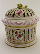 Herend Hungary hand painted potpourri jar