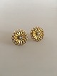 Georg Jensen 
18K Gold 
Earrings 
(Screws) 
ornamented with 
a Pearl. 
Measures 1.5 cm 
/ 0 19/32 in. 
...