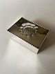 Georg Jensen 
Box in 830 
Silver from 
1919. Measures 
13.5 cm x 10 cm 
(5 5/16" x 3 
15/16"). 4.5 cm 
...