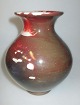 HA Kähler vase, 
1920, Næstved, 
Denmark. With 
red luster. 
Stamped. 
Height: 15 cm.