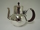 Georg Jensen. 
Sterling (925). 
Coffee pot. 
Model 510. 
Produced 1925 - 
1932. Height 15 
cm.