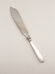 Karina  cake 
knife 24 cm. W 
& S Sørensen 
No. 319396