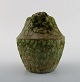 Søren Kongstrand & Jens Petersen style.
Vase in ceramic, green brown glaze.