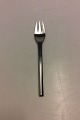 Georg Jensen 
Stainless Prism 
Matte Salad 
Fork. Measures 
17.7 cm / 6 
31/32".