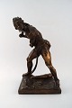Stor Bronzefigur af høj kvalitet. Indianer. 
Antageligt amerikansk skulptør.
