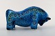 Bitossi, Rimini-blå tyr i keramik, designet af Aldo Londi.
