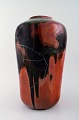 Richard Uhlemeyer, tysk keramiker.
Stor vase.