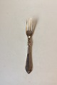 Hertha Cohr 
silver plate 
Dinner Fork
Measures 19.5 
cm / 7 2/3".