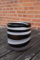 Swedish Art 
glass. 
Beautiful 
flowerpot 
decorated with 
brown, grey and 
white stripes.
H ...