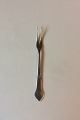 Kongebro Cohr 
Alta silver 
plate Cold Meat 
Fork
Measures 15.2 
cm / 6".