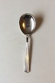 Diplomat silver 
plate Serving 
Spoon A.P. Berg
Measures 20.2 
cm / 8 in.