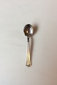 Diplomat silver 
plate Salt 
Spoon A.P. Berg
Measures 7.5 
cm / 3"