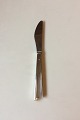 Annette Krone 
silver plate 
Dinner Knife. 
Measures 20.6 
cm / 8"