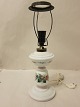 Opalinelamp
Antique 
opalinelamp 
with decoration
From the 
1800's
Changed for 
the use of ...
