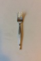 Gitte silver 
plate Cake Fork 
O.V. Mogensen
Measures 14.6 
cm / 5 3/4"