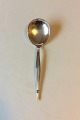Gitte silver 
plate Serving 
Spoon O.V. 
Mogensen
Measures 21.7 
cm / 8 1/2"