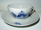 Royal 
Copenhagen Blue 
Flower Braided, 
Large Teacups 
with saucers.
Dek. No. 10 / 
# 8269.
The ...