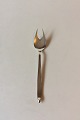 Cohr Mimosa 
Sterling Silver 
Meat Fork. 
Measures 22.5 
cm / 8 55/64"