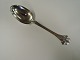 Butterfly. 
Silver (830). 
Dinner spoon. 
Length 21 cm. 
There are 12 
pieces in 
stock.
