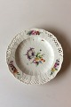 Royal 
Copenhagen 
Saxon Flower 
Dinner-/Fruit 
Plate Premium 
model with 
pierced border
Measures 25 
...