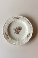 Royal 
Copenhagen 
Saxon Flower 
Dinner-/Fruit 
Plate Premium 
model with 
pierced border
Measures 25 
...