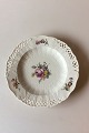 Royal 
Copenhagen 
Saxon Flower 
Dinner-/Fruit 
Plate Premium 
model with 
pierced border
Measures 25 
...