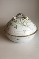 Royal 
Copenhagen 
Flora Danica 
Lidded Bowl No 
735/3568.
Latin name: 
Trifolium 
hybridums ...