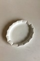 Royal 
Copenhagen 
White Blue 
Flower Angular 
Oval Serving 
Dish No 8573. 
Measures 23 cm 
x 19 cm / 9 ...