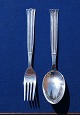 Regent Victoria silver plated cutlery, dinner 
forks and soup spoons