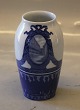 Royal 
Copenhagen RC 
Collectible 
Vase 1912 
"Rundskuedagen" 
16 cm