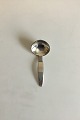 Hingelberg No 
18 Sterling 
Silver Sugar 
Spoon, small. 
Measures 10 cm 
/ 3 15/16"