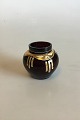 Bordeaux Red 
Vase with Gold 
Decoration. 
Measures 6,3 cm 
/ 2 31/64"